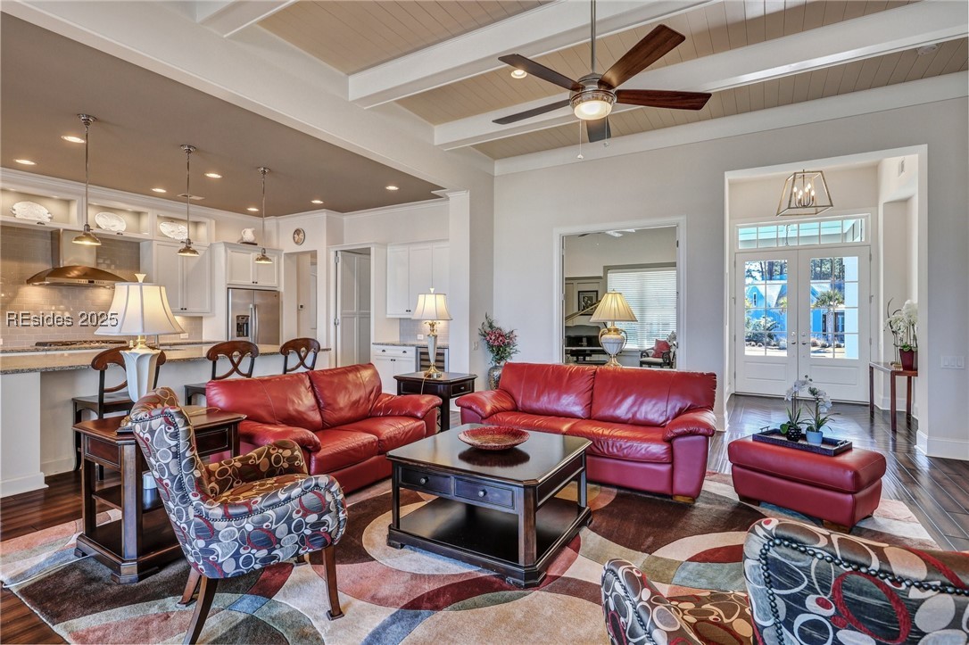 427 Lake Bluff Drive