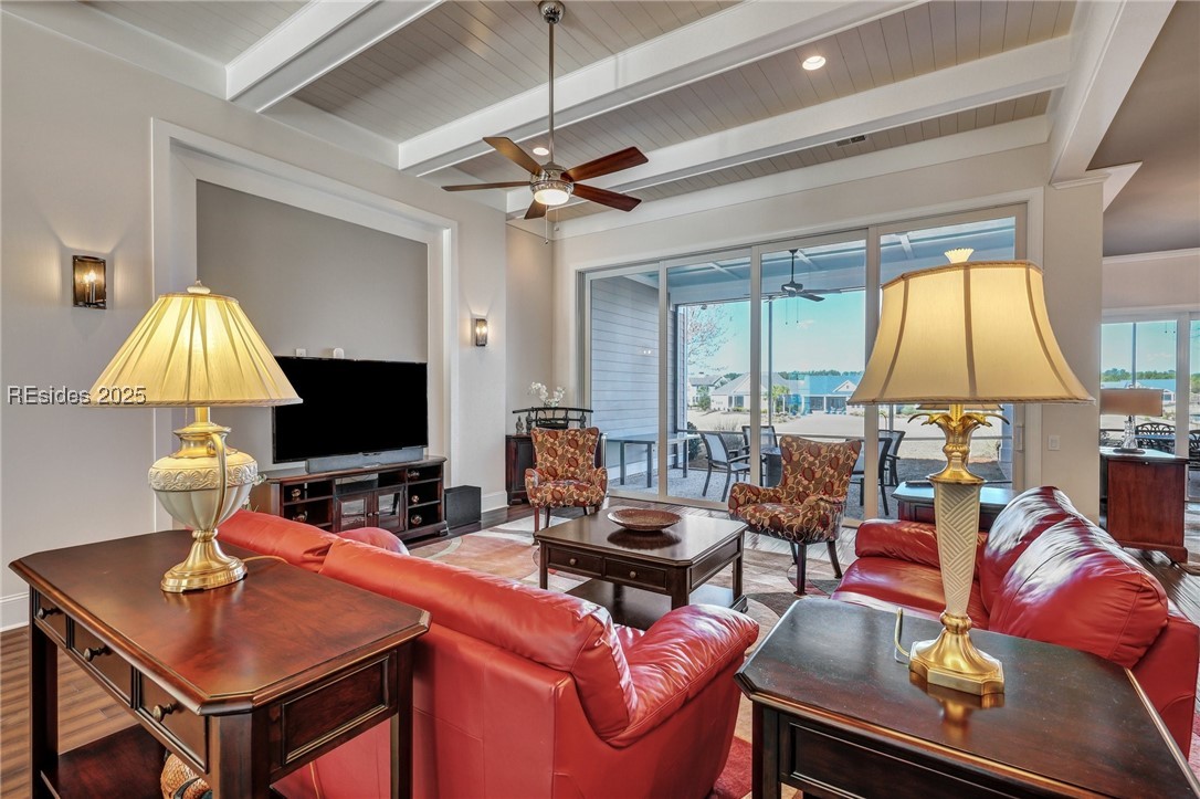 427 Lake Bluff Drive