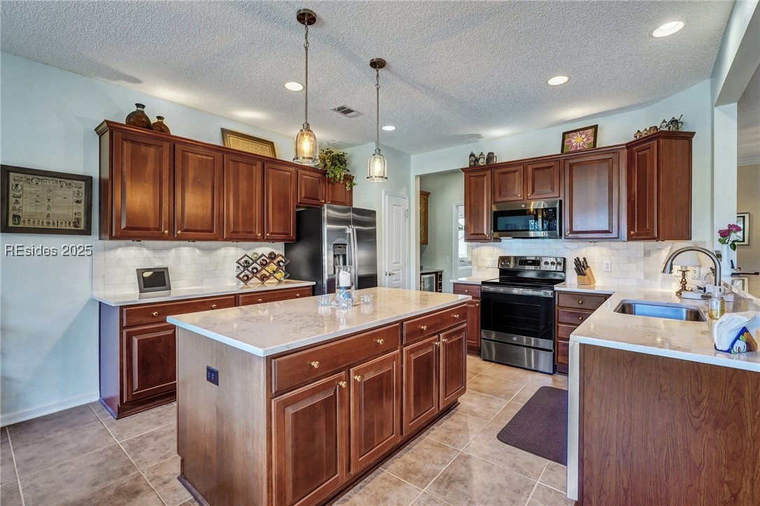 498 Colonel Thomas Heyward Road