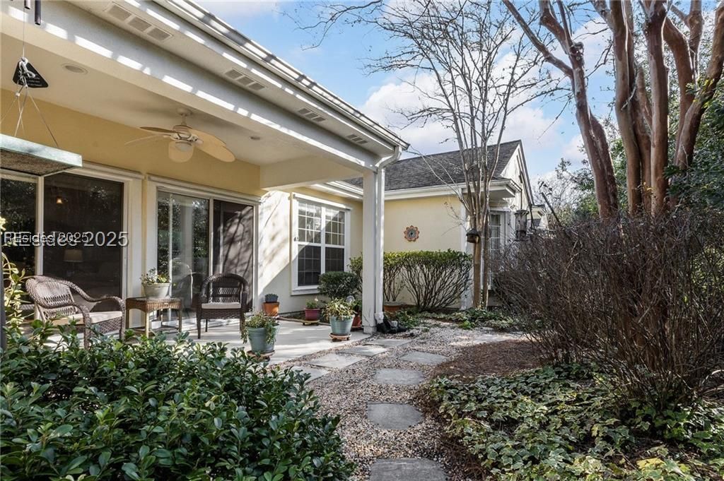 2 Long Cane Court