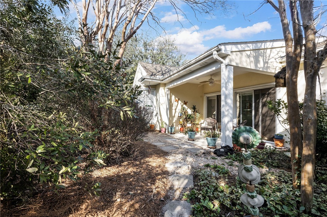2 Long Cane Court