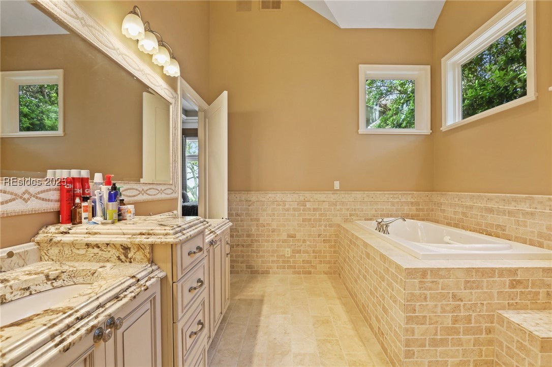 14 Herring Gull Lane
