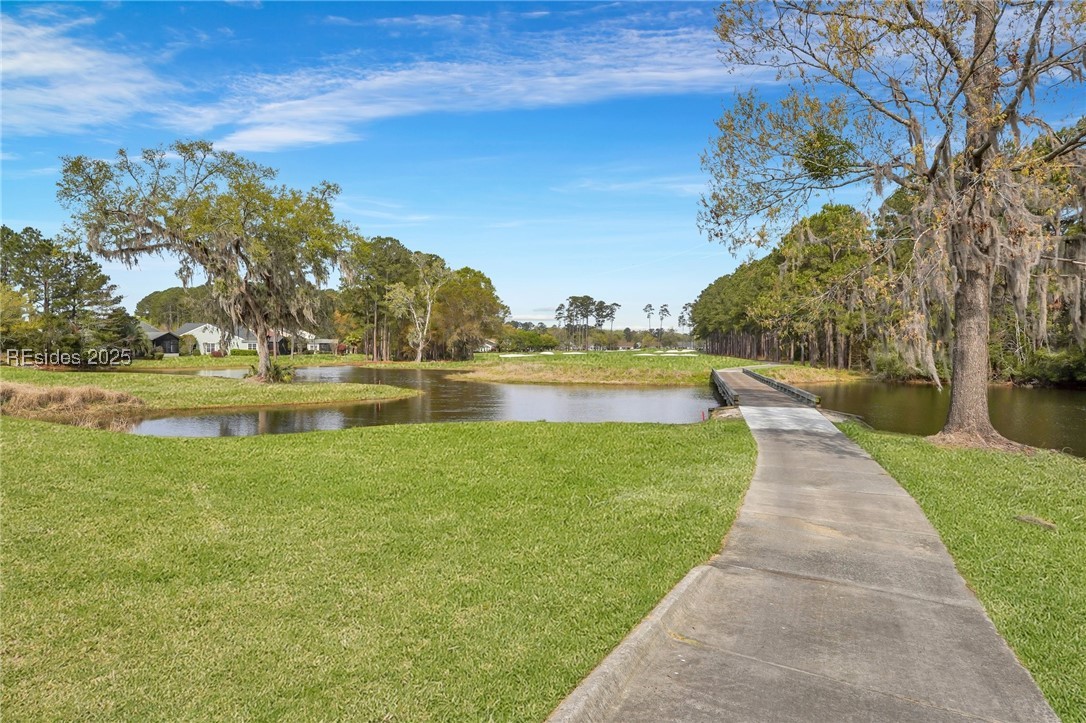 4 Redtail Drive