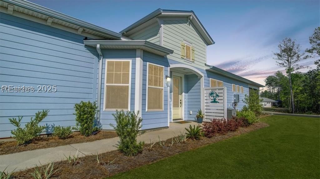 1813 Shoreside Drive