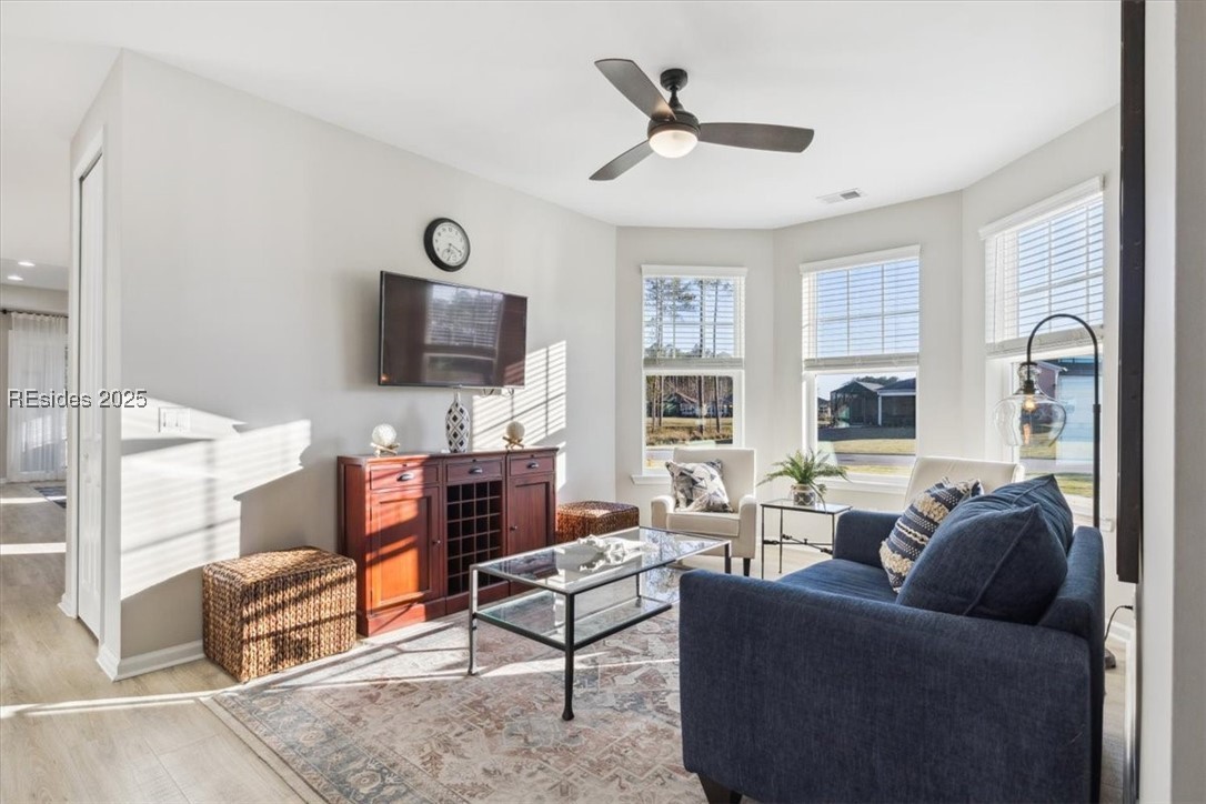 1813 Shoreside Drive