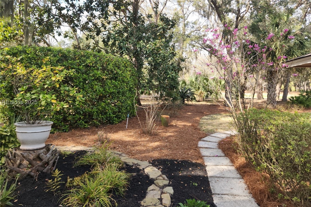 5 Audubon Place