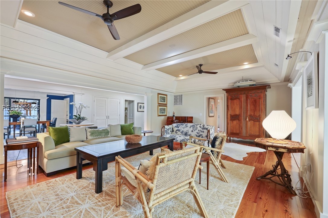 5 Audubon Place