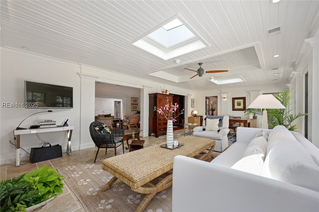 5 Audubon Place