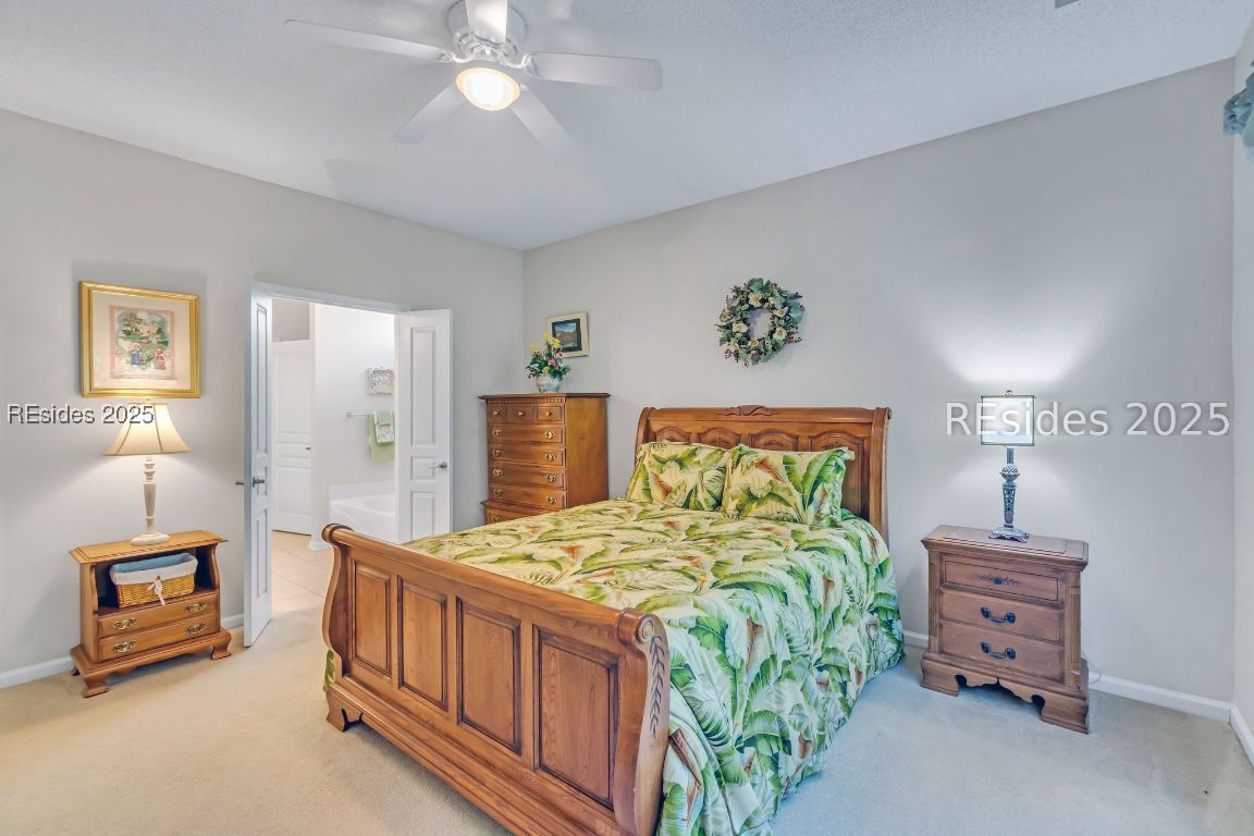28 Candlelight Lane