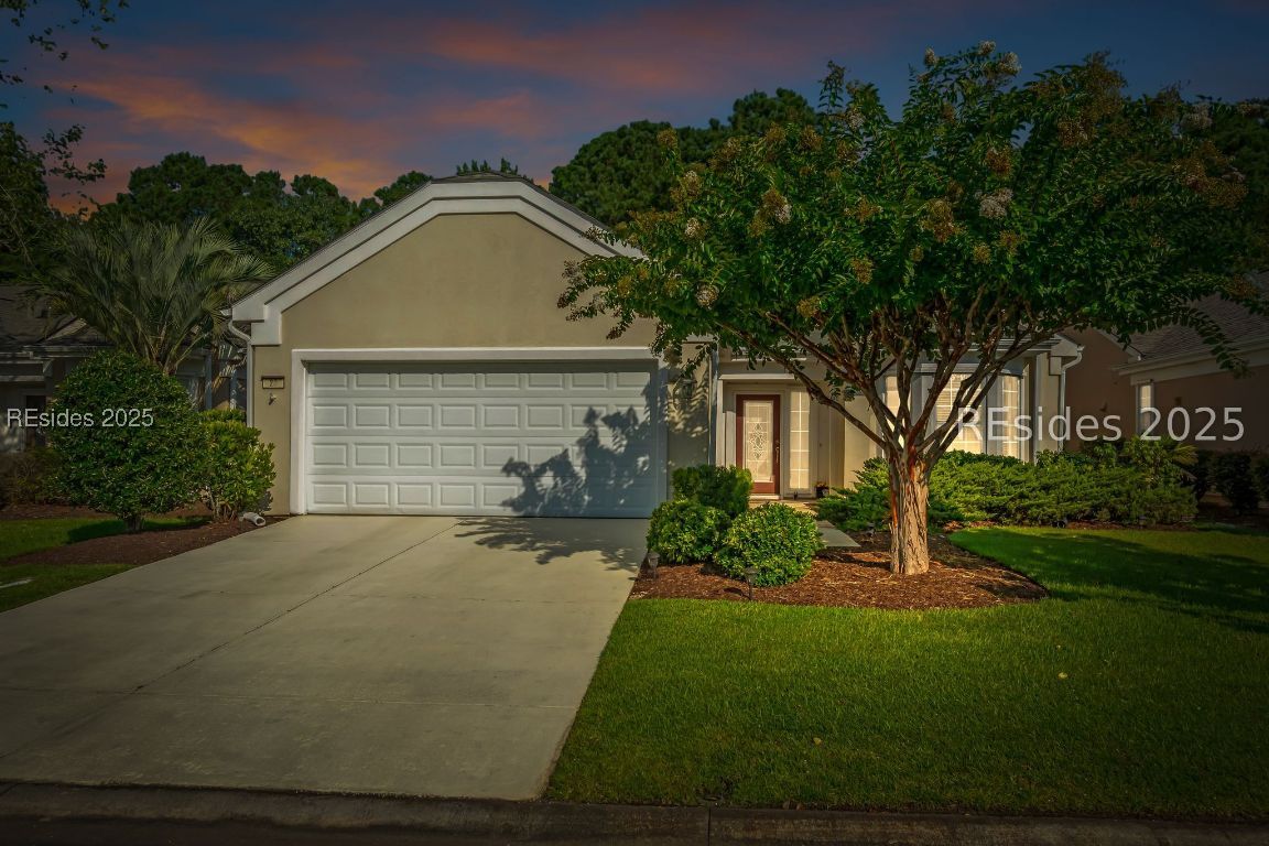 28 Candlelight Lane