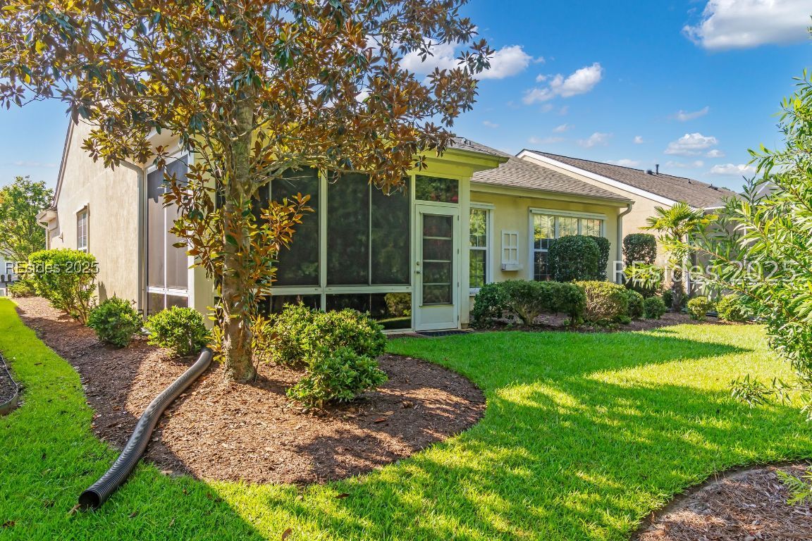 28 Candlelight Lane