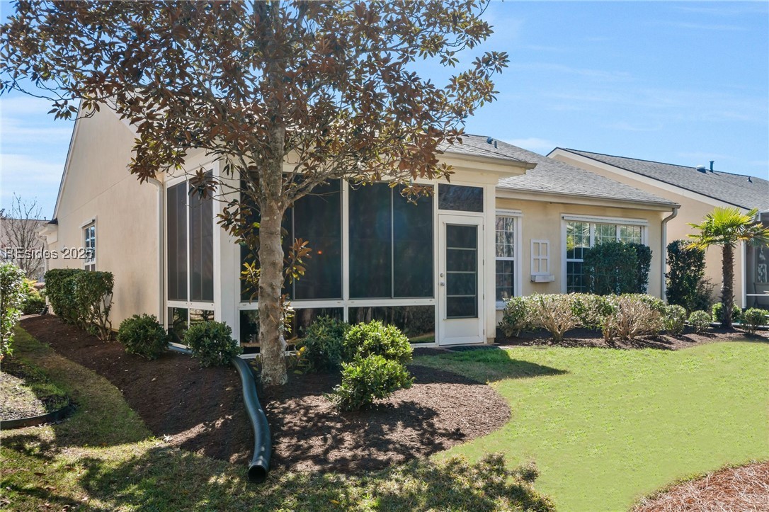 28 Candlelight Lane
