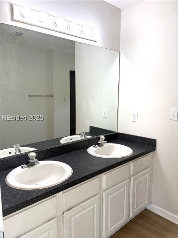 8 Kenton Ct
