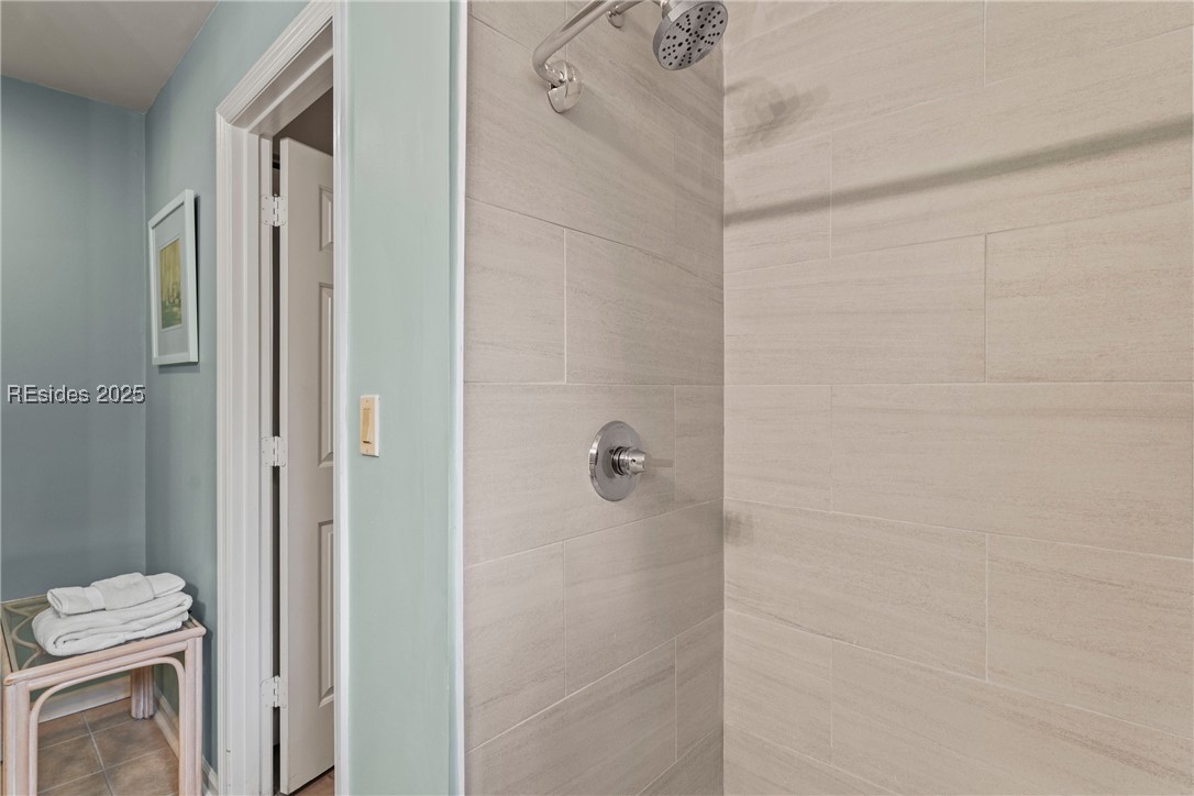 125 Shipyard Drive Unit: 149