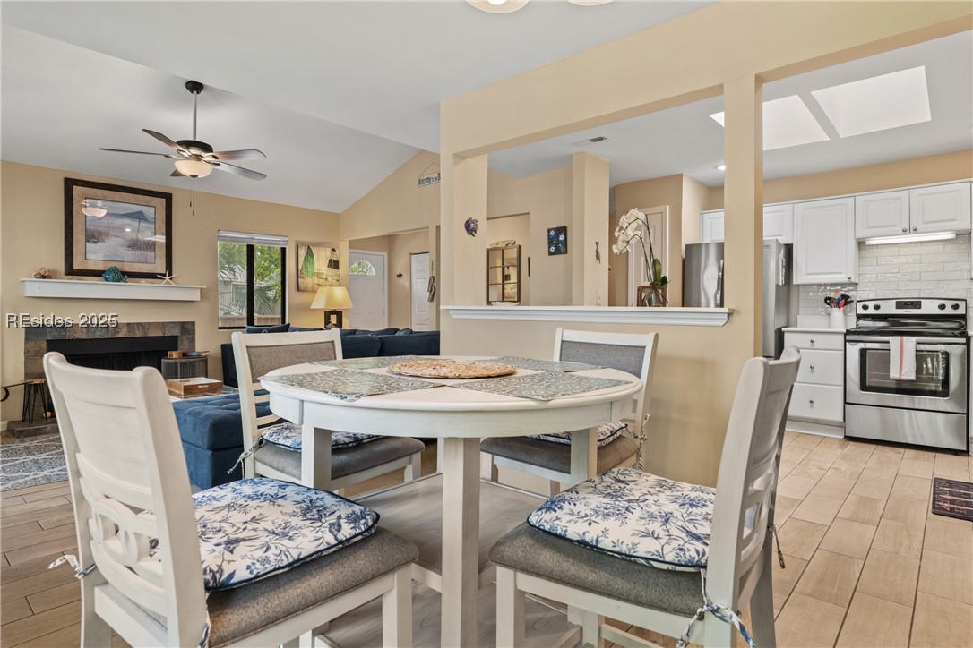 125 Shipyard Drive Unit: 149