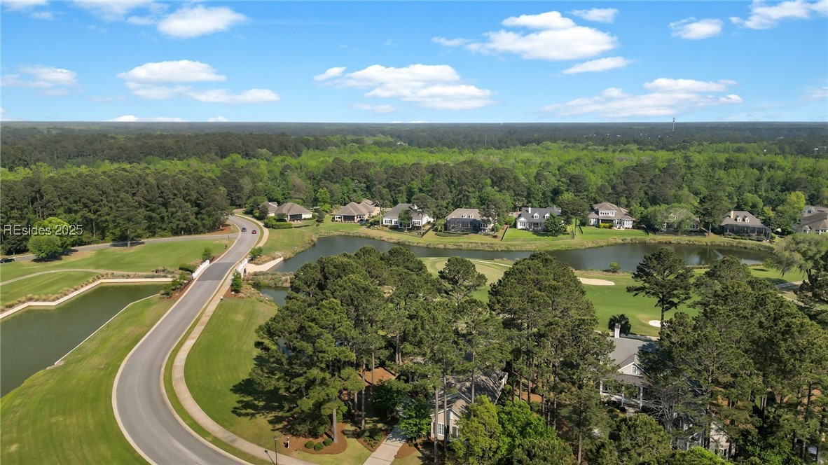 39 Hampton Hall Boulevard