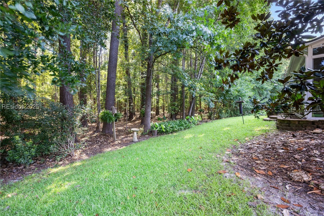 221 Hampton Circle