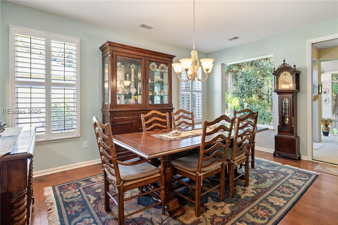 221 Hampton Circle