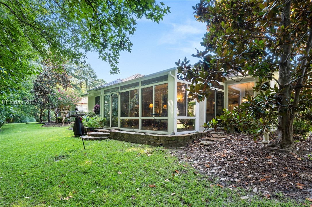 221 Hampton Circle