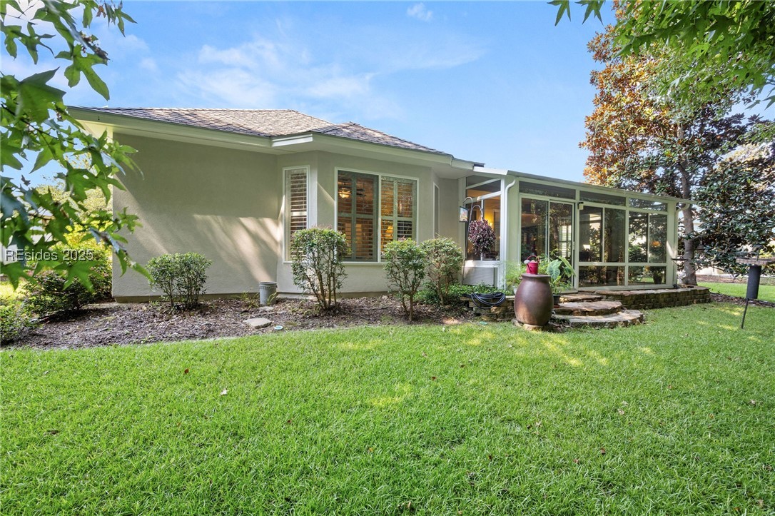 221 Hampton Circle