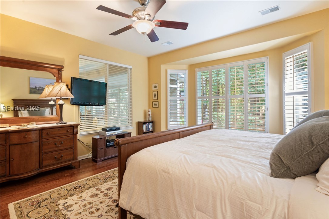 221 Hampton Circle