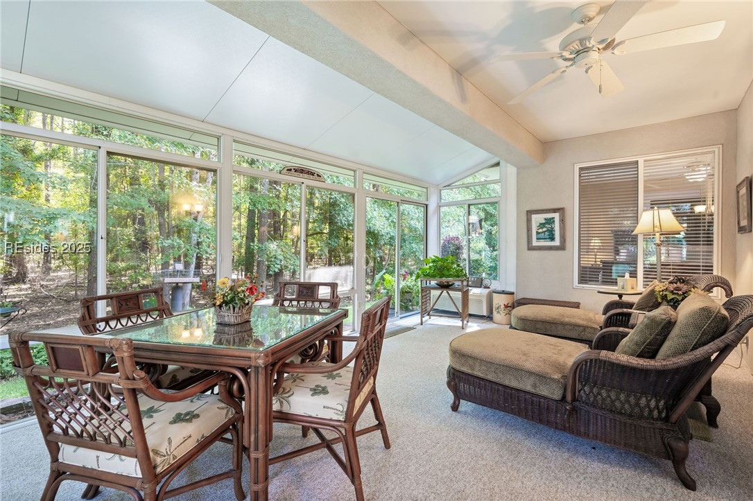 221 Hampton Circle