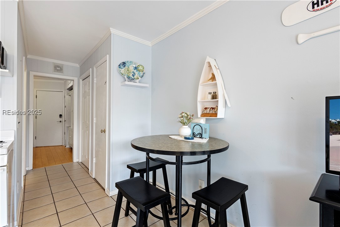 23 S Forest Beach Unit: 139