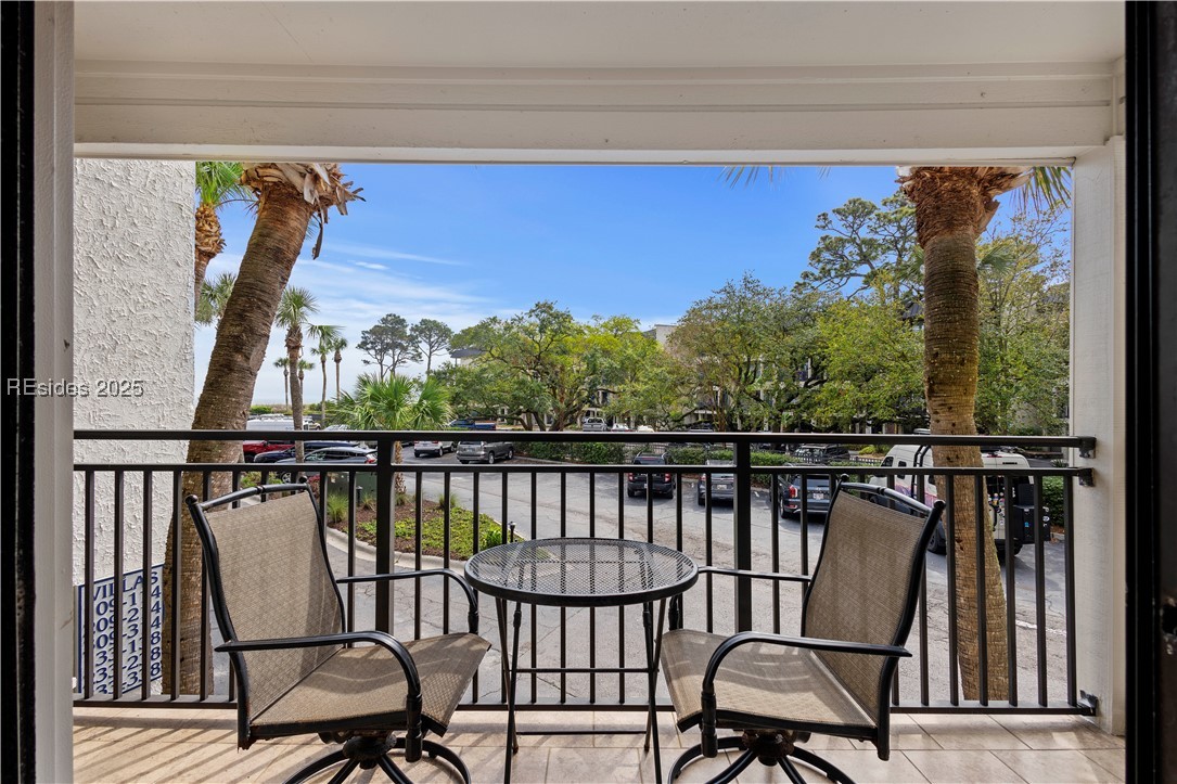 23 S Forest Beach Unit: 139