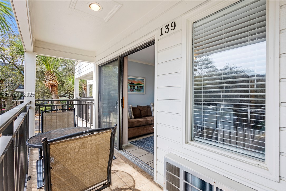 23 S Forest Beach Unit: 139