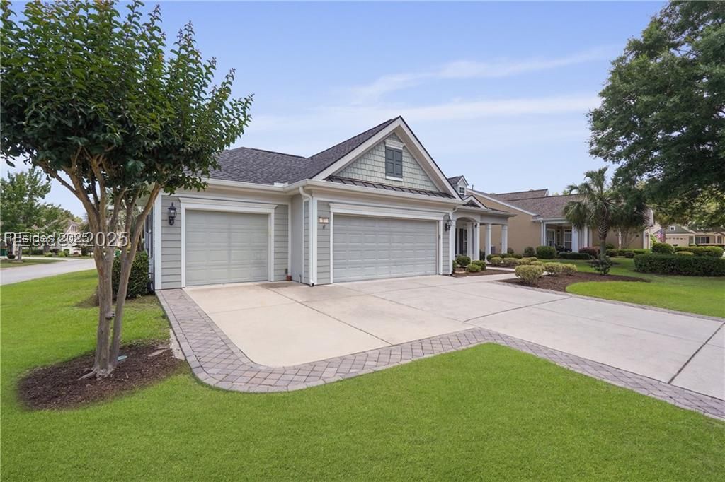 17 Camilla Pink Court