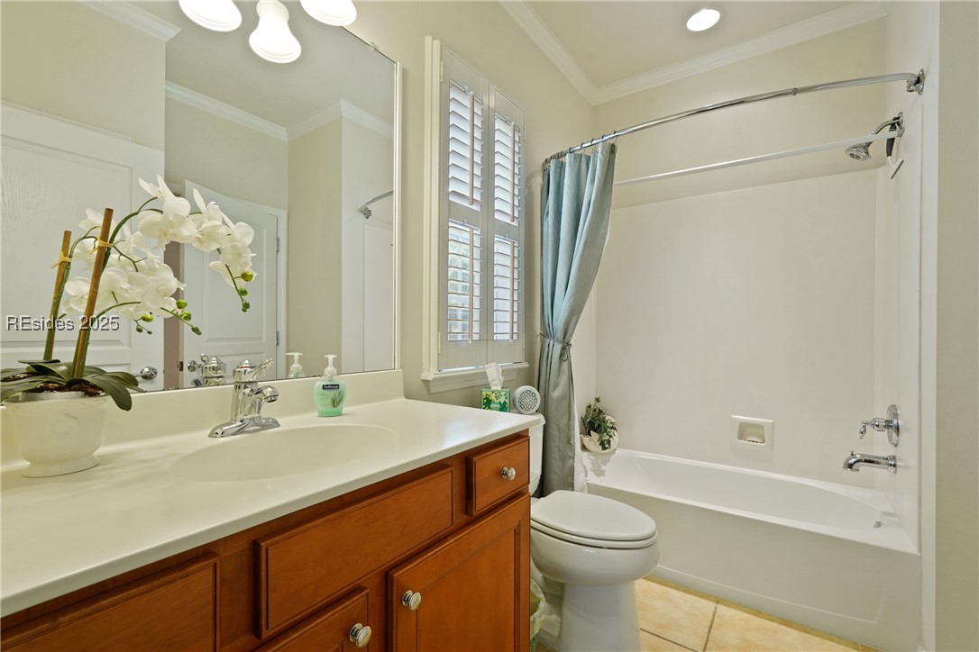 17 Camilla Pink Court