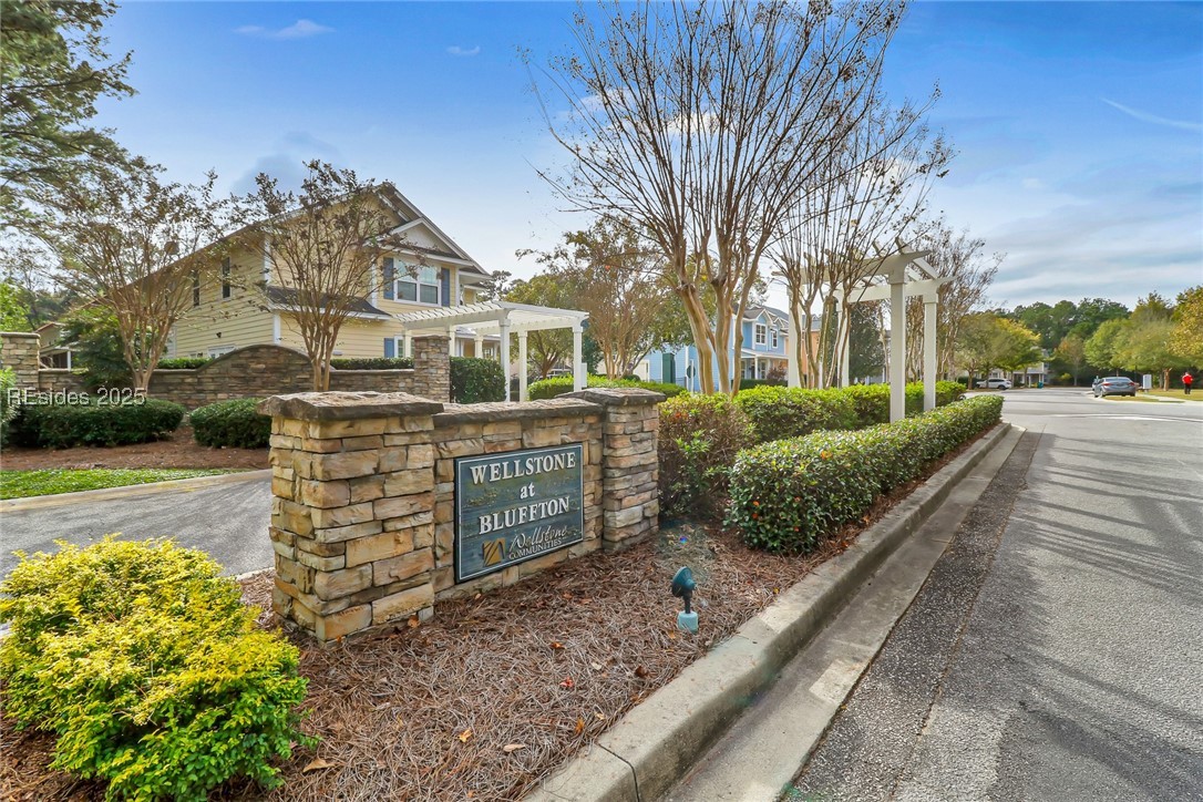 93 Plumgrass Street