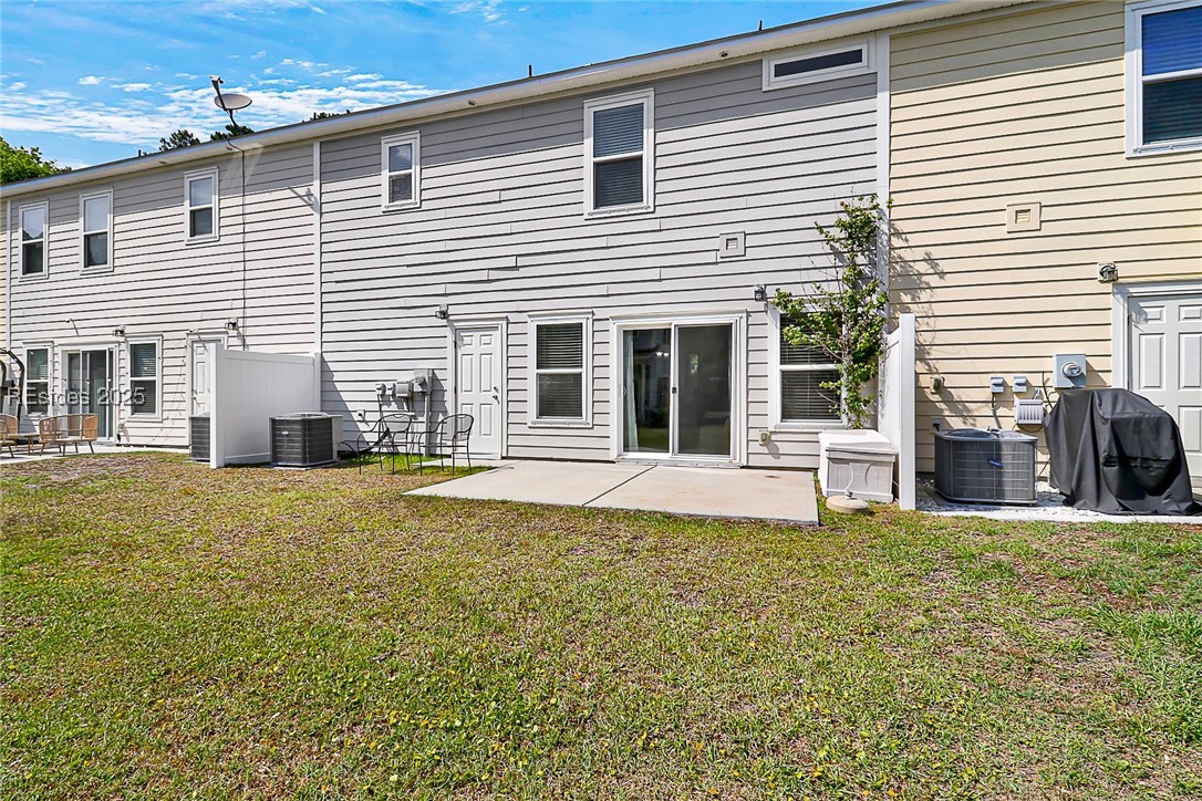 93 Plumgrass Street