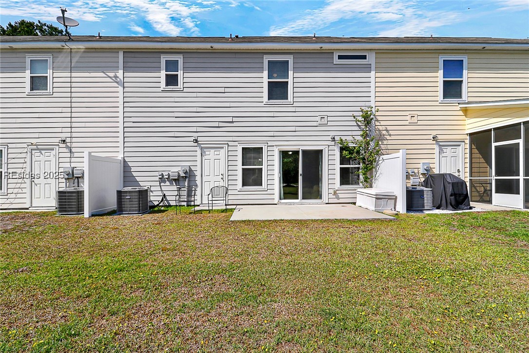 93 Plumgrass Street
