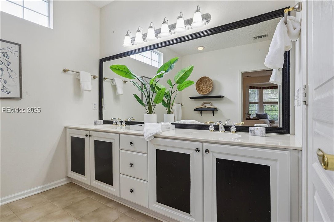 6 Pinyon Drive