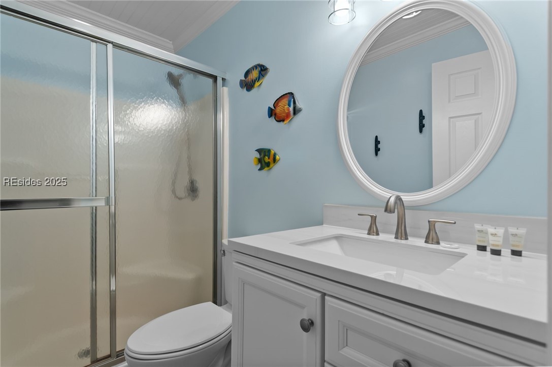 2 Ebb Tide Court