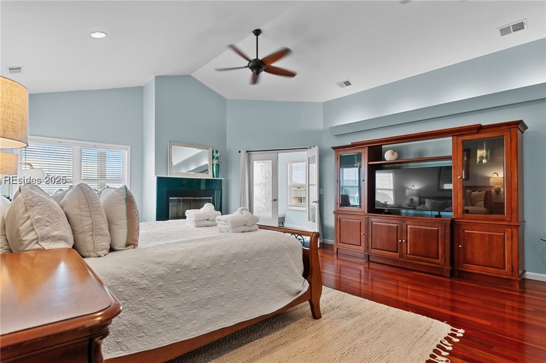 2 Ebb Tide Court