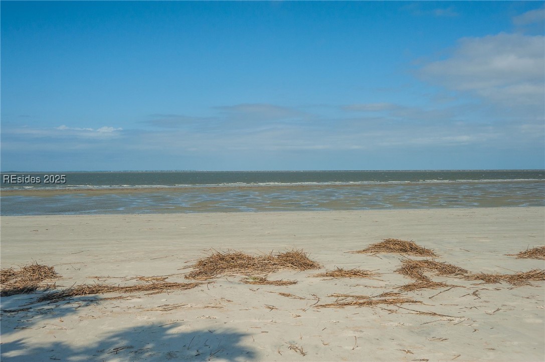 2 Ebb Tide Court