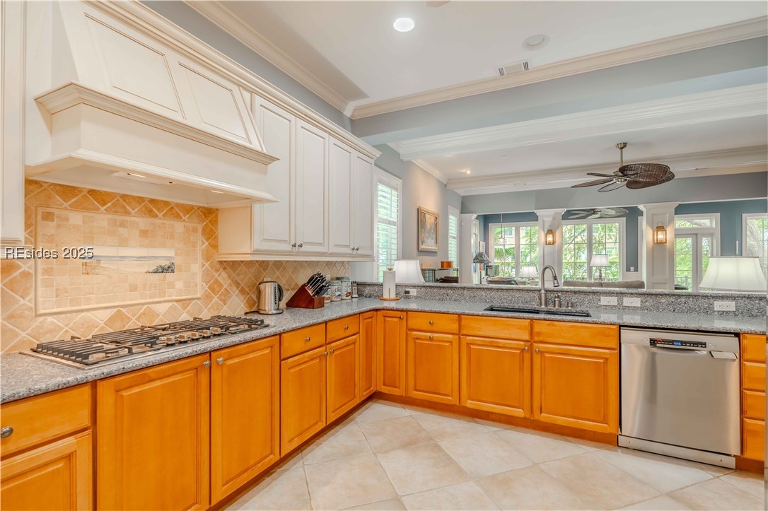 29 Crosstree Drive