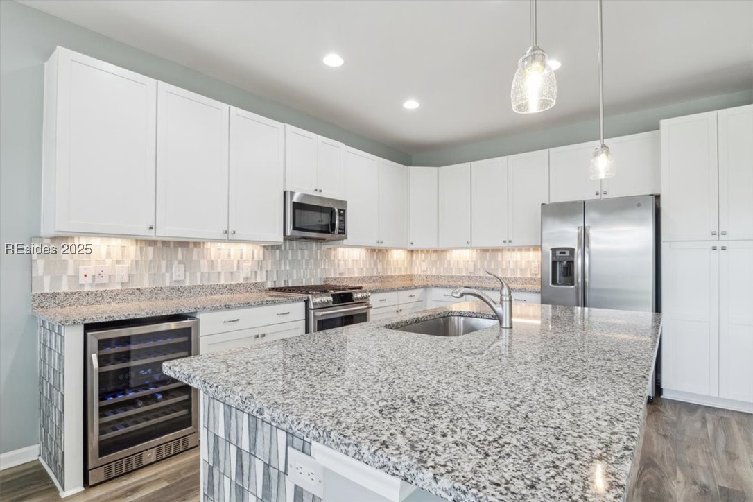 623 Coral Reef Way