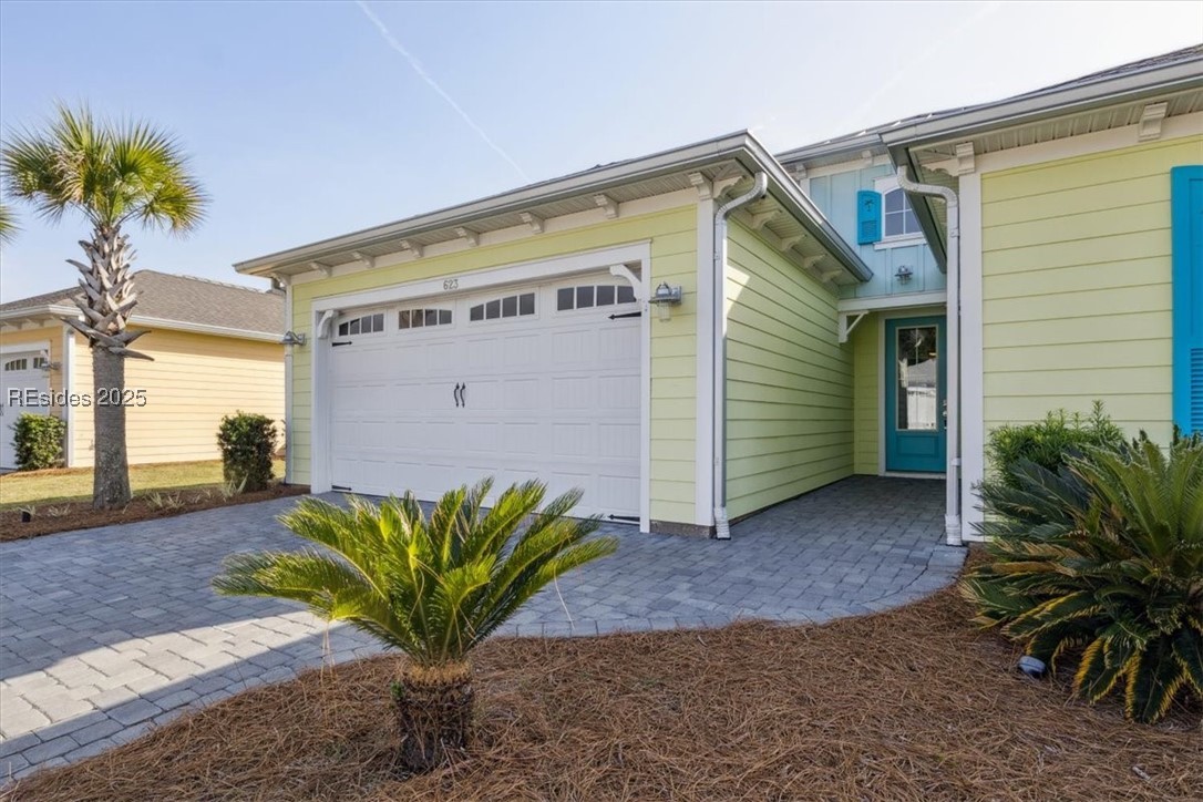 623 Coral Reef Way