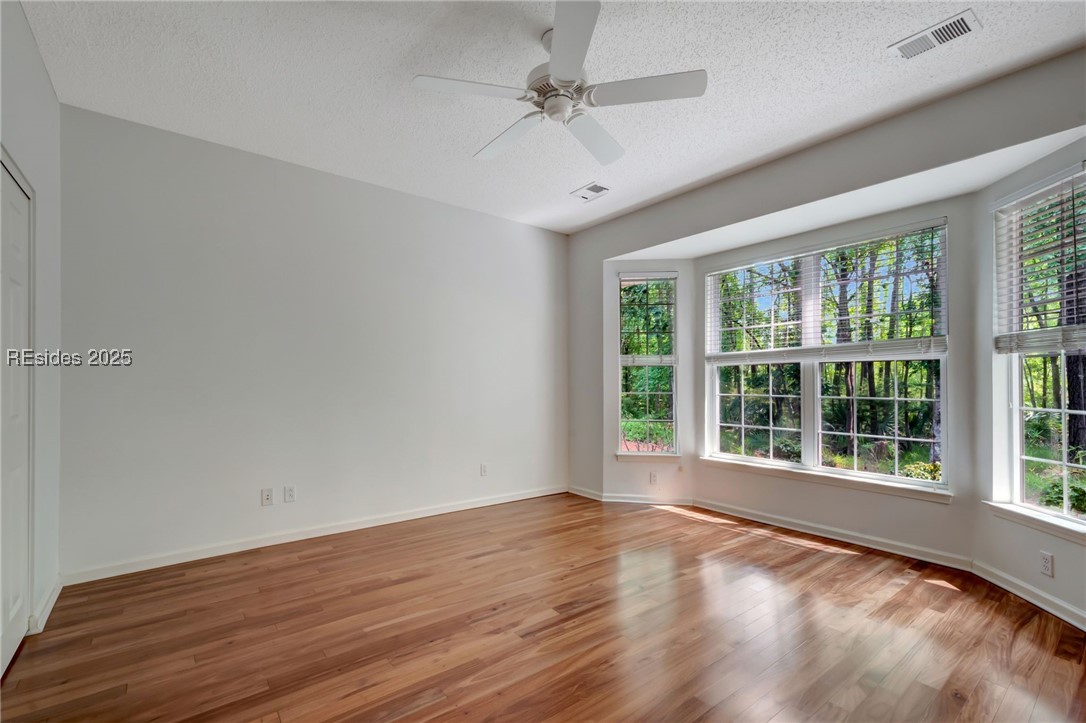 23 Raven Lane