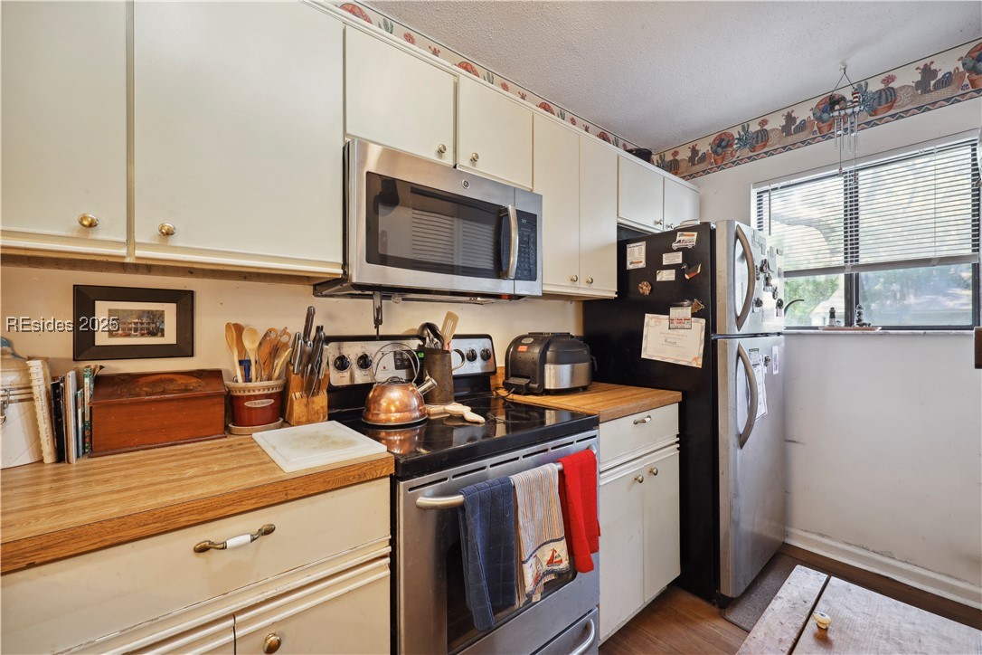 96 Mathews Drive Unit: 159
