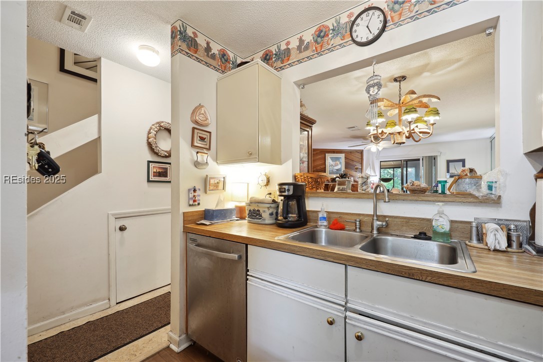 96 Mathews Drive Unit: 159