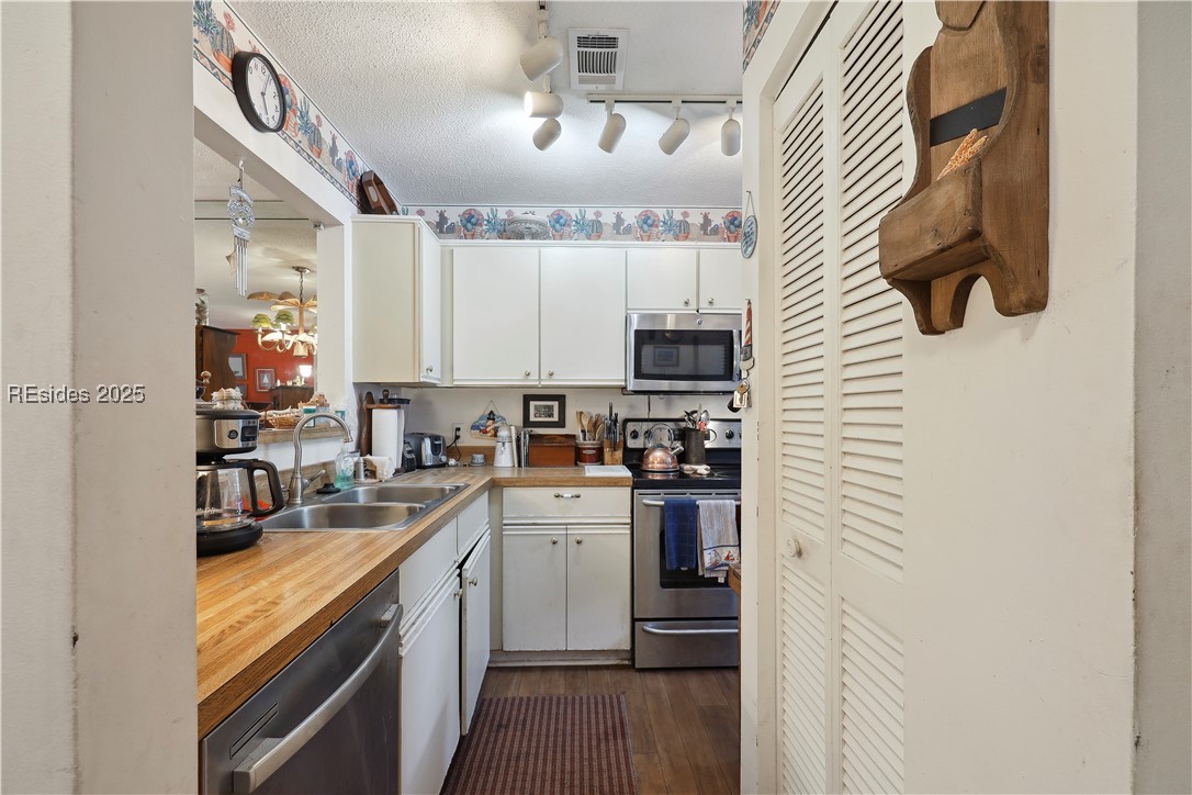 96 Mathews Drive Unit: 159