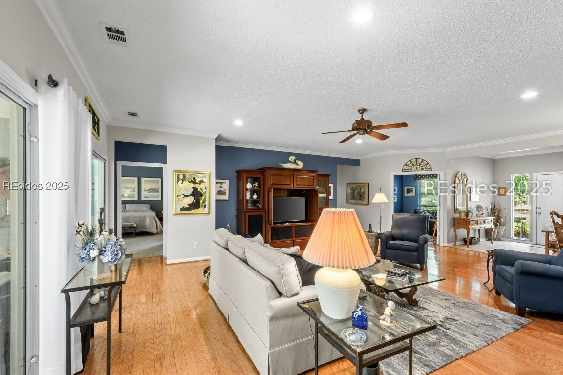 100 Stratford Village Way