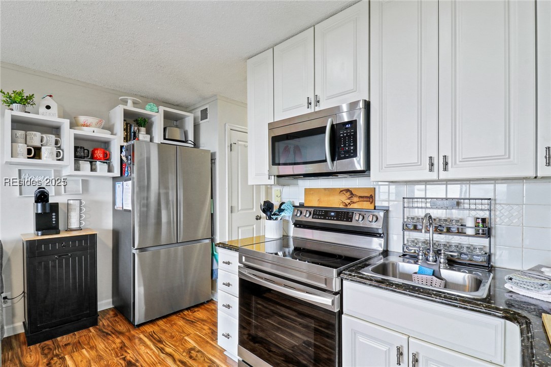 40 Folly Field Road Unit: 204
