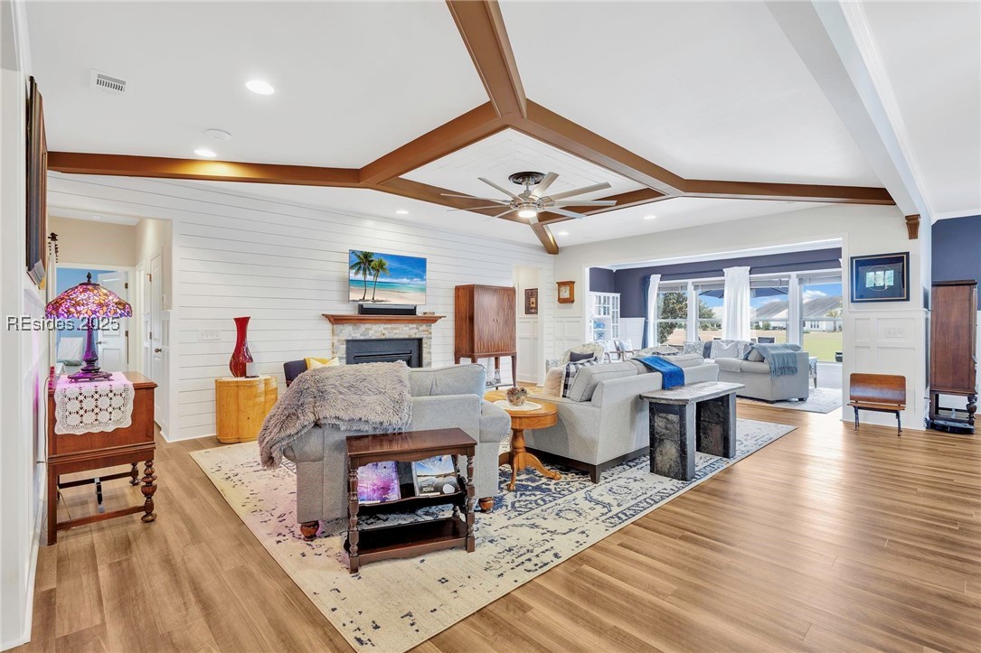 1619 Promenade Lane