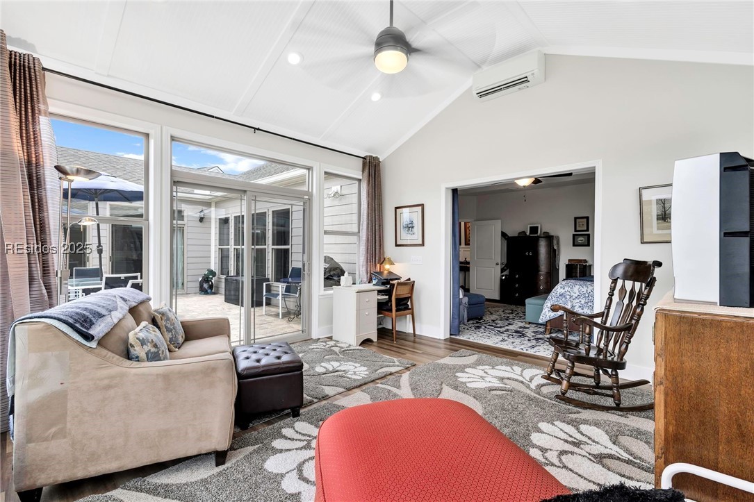 1619 Promenade Lane
