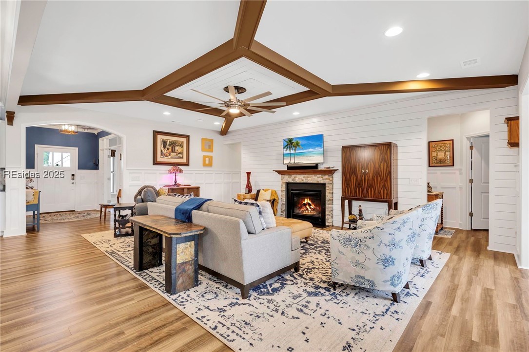 1619 Promenade Lane